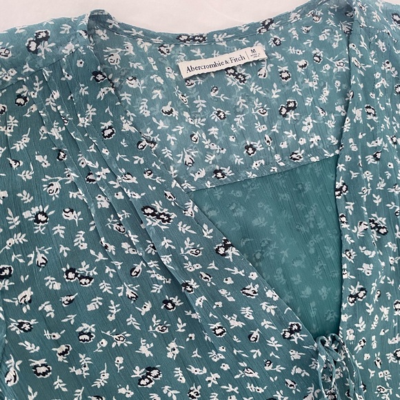 Abercrombie & Fitch Floral Blouse Bodysuit - Picture 3 of 3